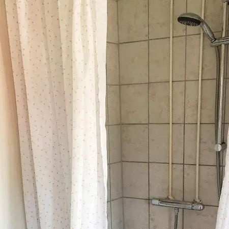 Semesterbostad 5 Person In *